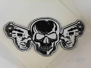 Picture of Skull 2 Guns Large